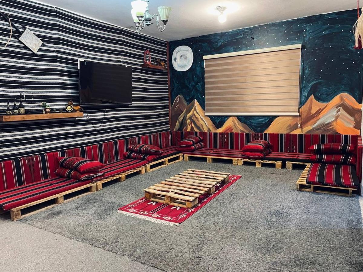 Petra B12 Hostel Вади Муса Екстериор снимка