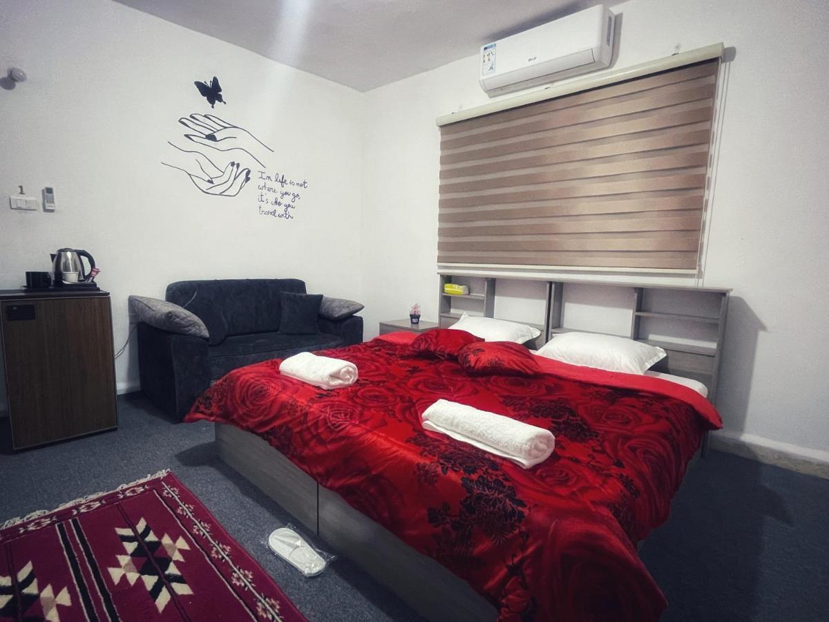 Petra B12 Hostel Вади Муса Екстериор снимка