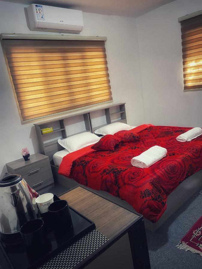 Petra B12 Hostel Вади Муса Екстериор снимка